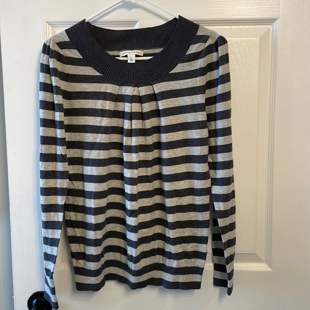 Womens banana republic sweater